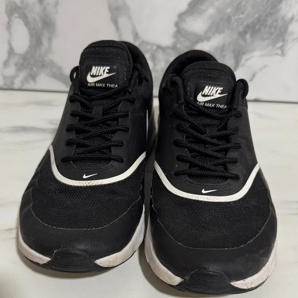 Nike Air Max Thea Black and White W7.5 Sneakers